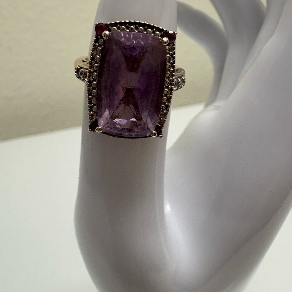 Elegant Pink Amethyst Gemstone Ring
